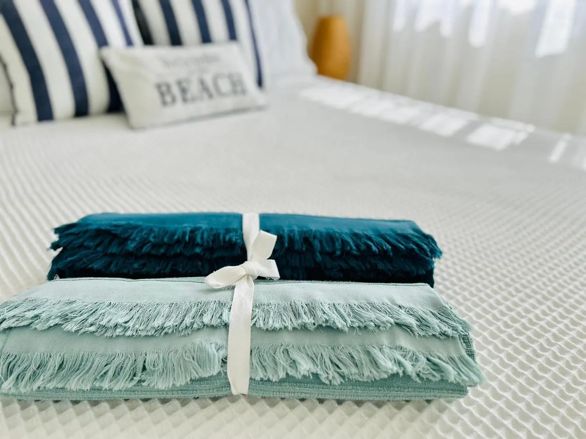 Serene Beachside Apartment Marcoola